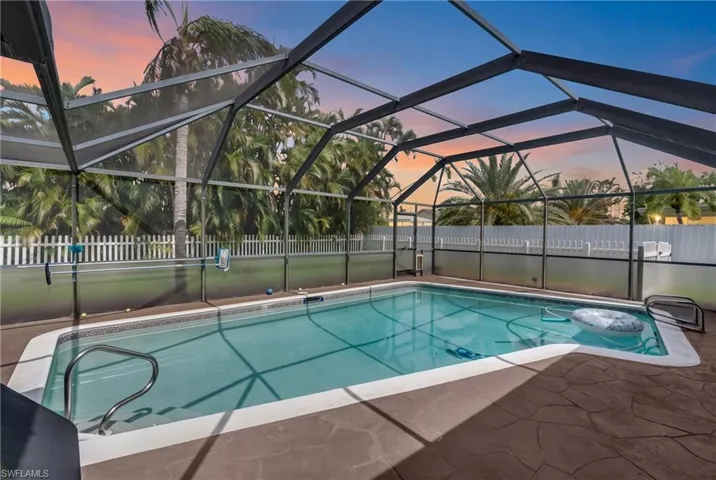 3722 Se 6th Ave, Cape Coral, Florida 33904
