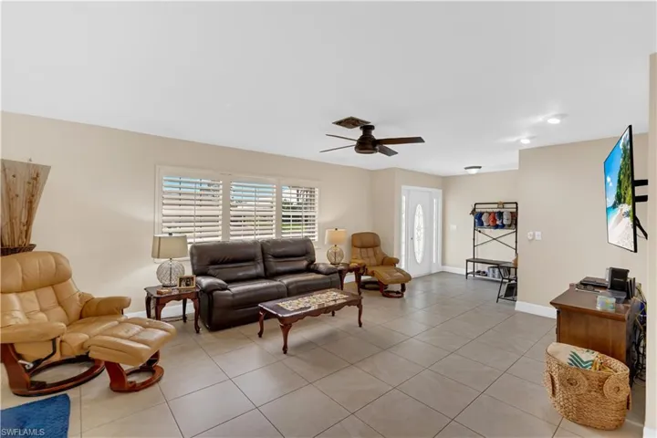 3722 Se 6th Ave, Cape Coral, Florida 33904