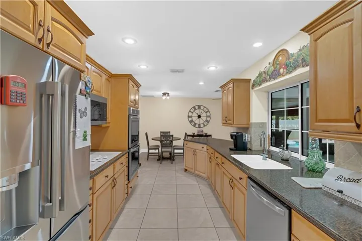 3722 Se 6th Ave, Cape Coral, Florida 33904