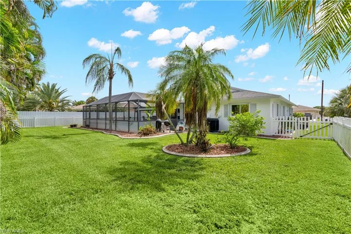 3722 Se 6th Ave, Cape Coral, Florida 33904
