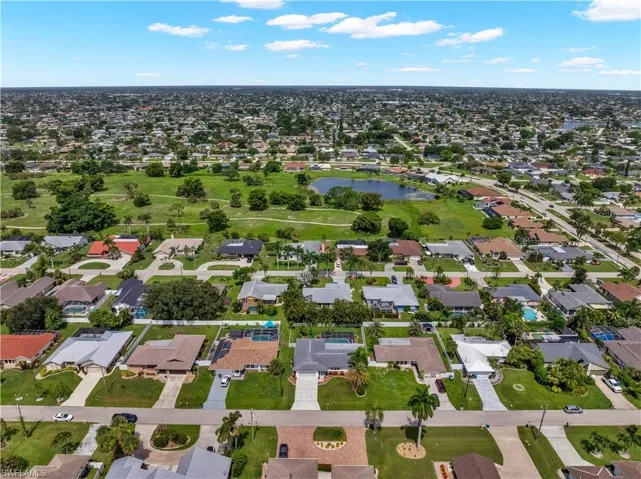 3722 Se 6th Ave, Cape Coral, Florida 33904