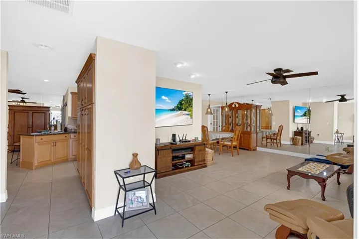3722 Se 6th Ave, Cape Coral, Florida 33904