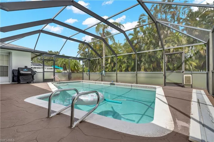 3722 Se 6th Ave, Cape Coral, Florida 33904