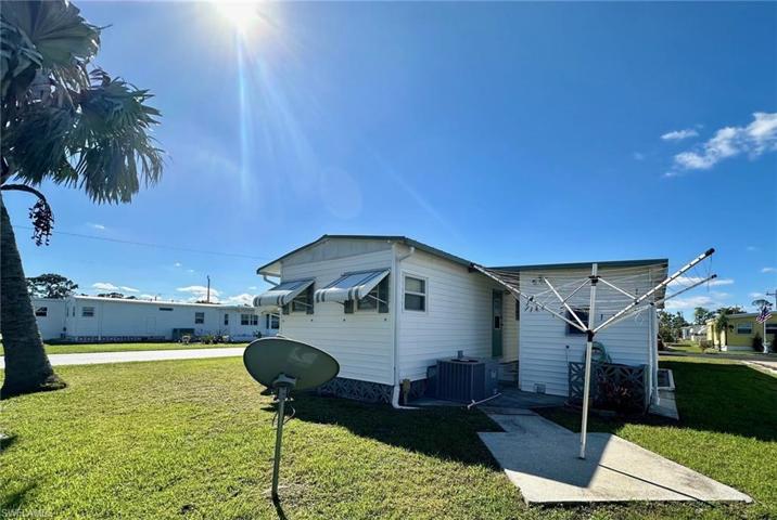 591  Daisy  DR, North Fort Myers, FL 33917