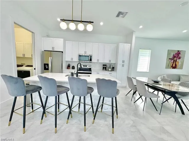 3155  Karen  DR, Naples, FL 34112