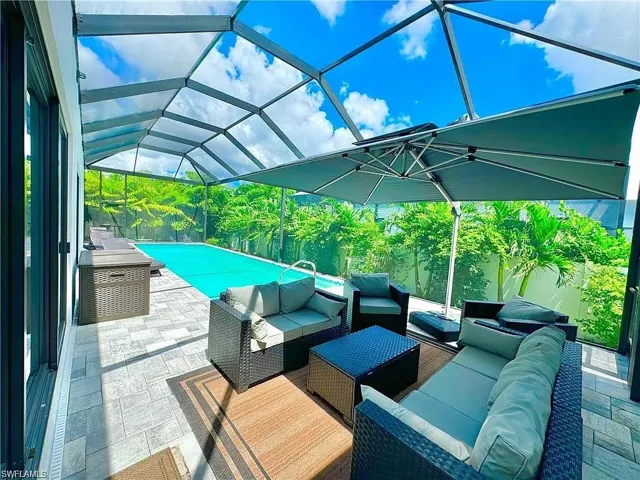 3155  Karen  DR, Naples, FL 34112