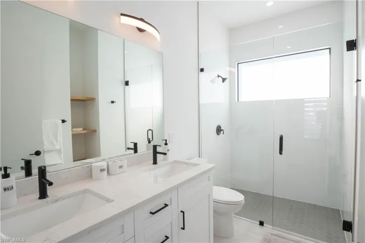 3155  Karen  DR, Naples, FL 34112