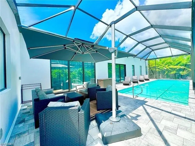 3155  Karen  DR, Naples, FL 34112