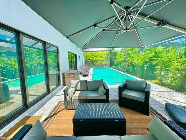 3155  Karen  DR, Naples, FL 34112