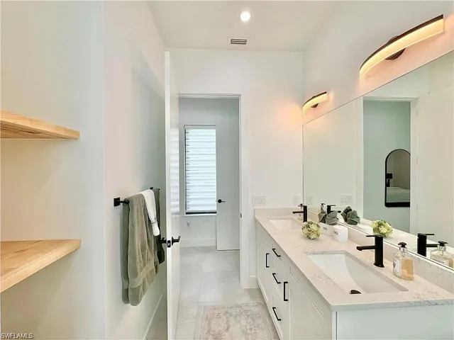 3155  Karen  DR, Naples, FL 34112
