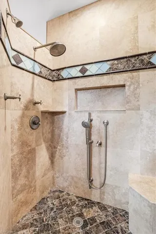 1680 Avion Pl, Naples, Florida 34104
