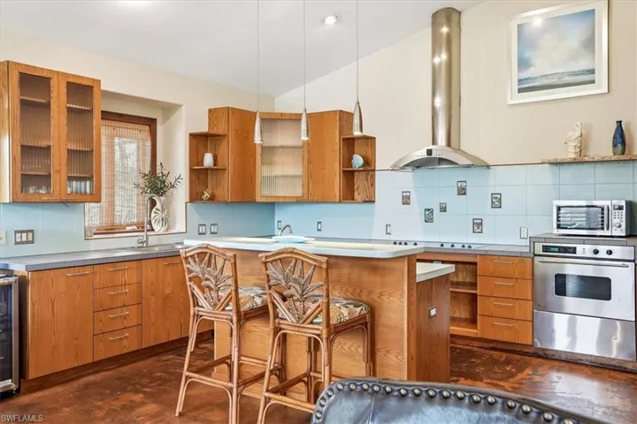 1680 Avion Pl, Naples, Florida 34104