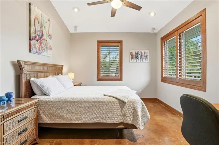 1680 Avion Pl, Naples, Florida 34104