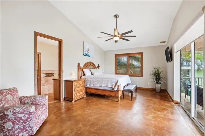 1680 Avion Pl, Naples, Florida 34104