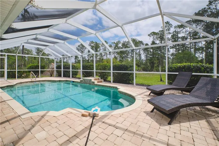 2220  Canton  AVE, Alva, FL 33920