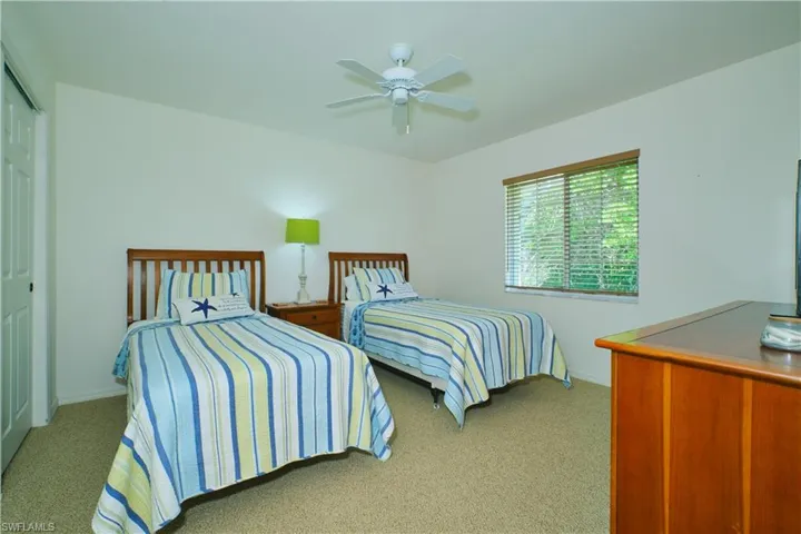 2220  Canton  AVE, Alva, FL 33920