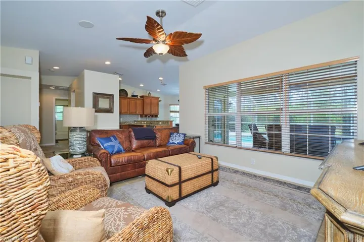 2220  Canton  AVE, Alva, FL 33920
