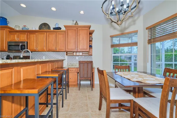 2220  Canton  AVE, Alva, FL 33920
