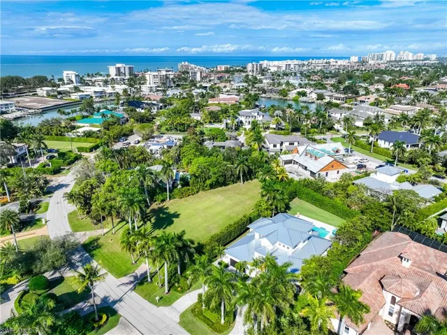 331 Spring Line Dr, Naples, Florida 34102