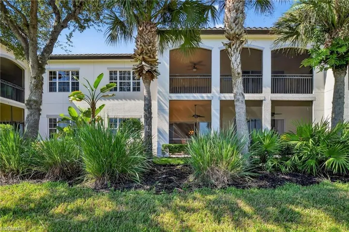 3735 Montreux Ln 4, Naples, Florida 34114