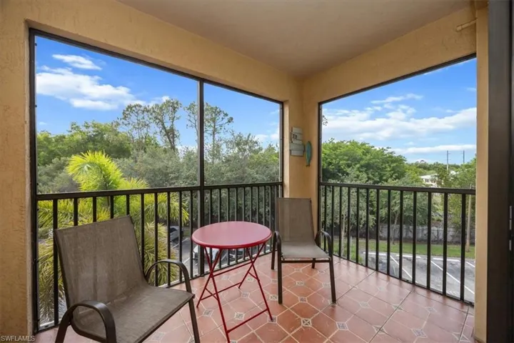 12970  Positano  CIR, Naples, FL 34105