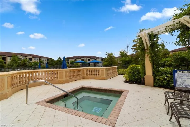 12970  Positano  CIR, Naples, FL 34105