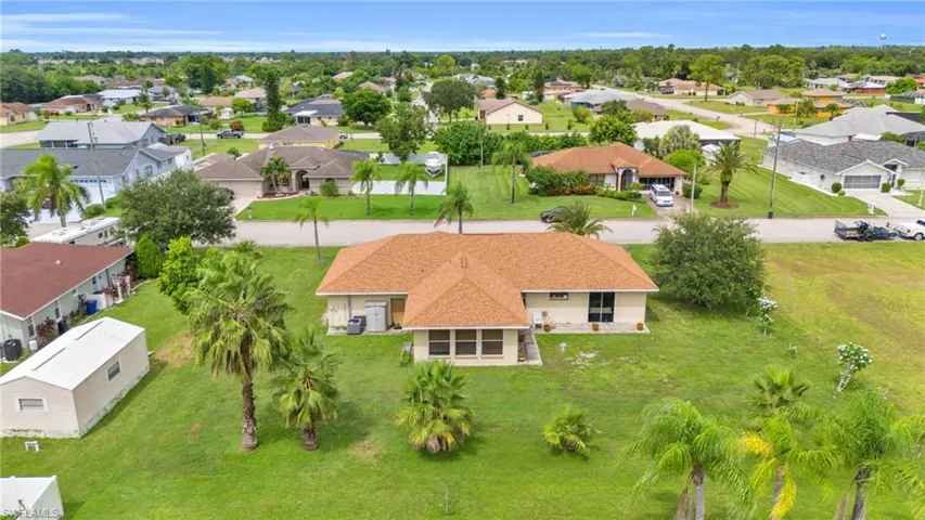 219  Danby  RD, Lehigh Acres, FL 33936
