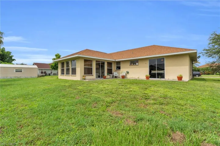 219  Danby  RD, Lehigh Acres, FL 33936