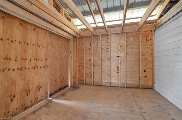 Shavings Room with Dropdown Doors