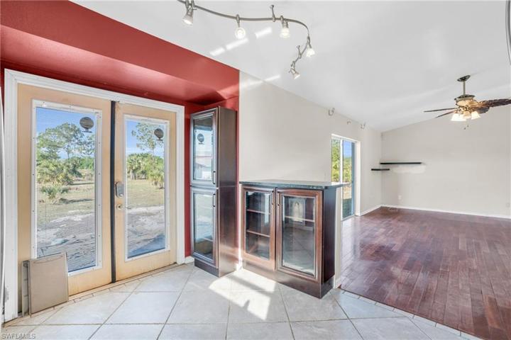 1560  Sugarberry  ST, Naples, FL 34120