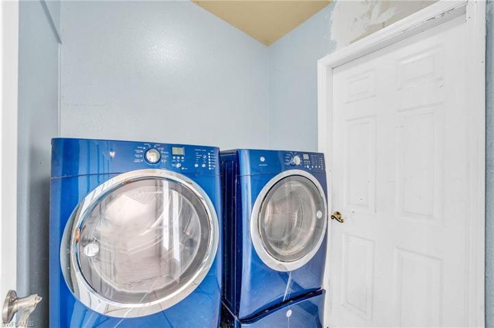 1560  Sugarberry  ST, Naples, FL 34120