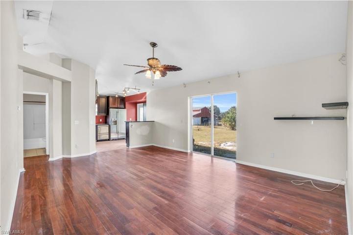 1560  Sugarberry  ST, Naples, FL 34120