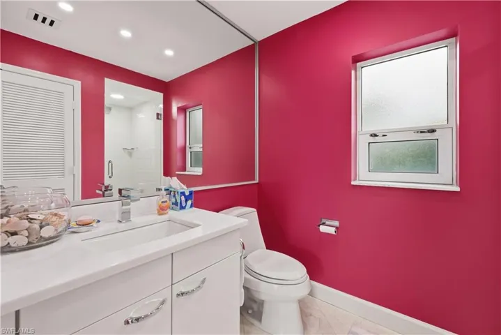 8665 Bay Colony Dr 2001, Naples, Florida 34108