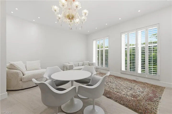 8665 Bay Colony Dr 2001, Naples, Florida 34108