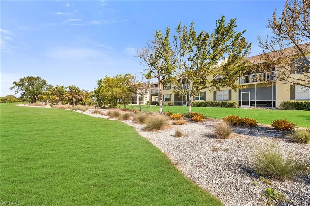 1366 Mainsail DR, Naples, FL 34114,225041311