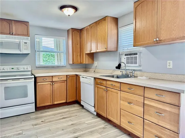 2169  Barry  DR, Fort Myers, FL 33907