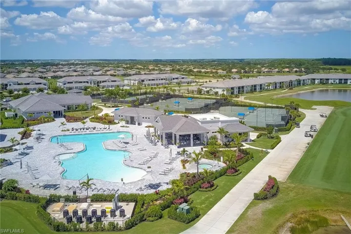 Pool with bar & grill