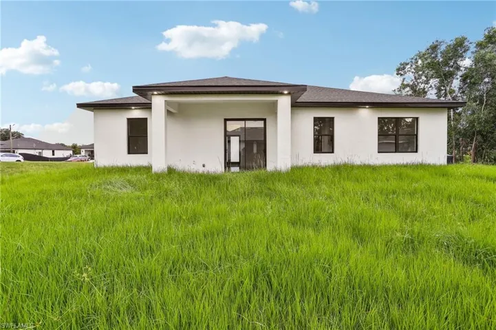 1719  Unice N AVE, Lehigh Acres, FL 33971