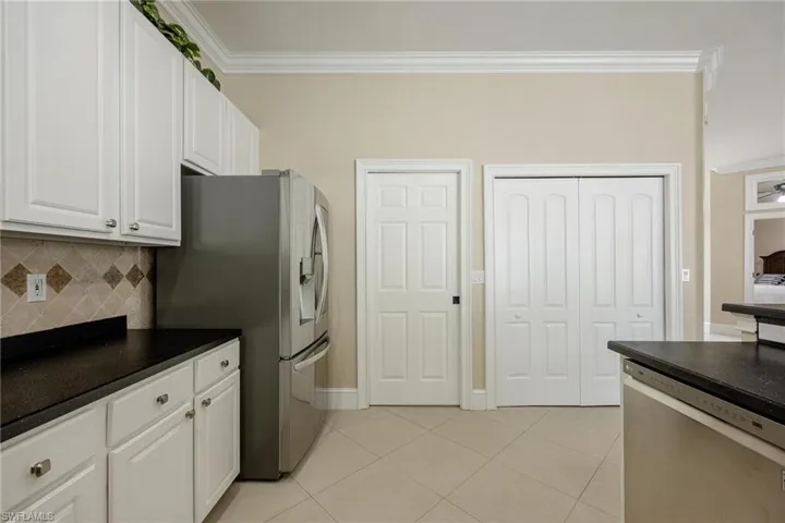 3911 Chiquita BLVD S, CAPE CORAL FL 33914