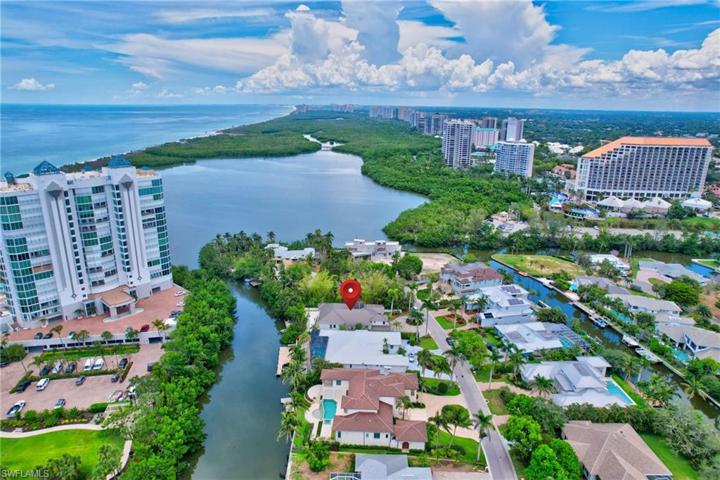 Easy gulf access within minutes from 5141 Seahorse Ave!