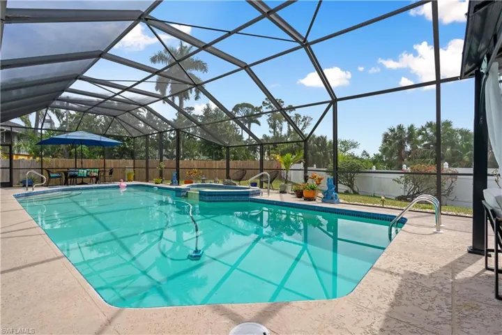 14957  Mahoe  CT, Fort Myers, FL 33908