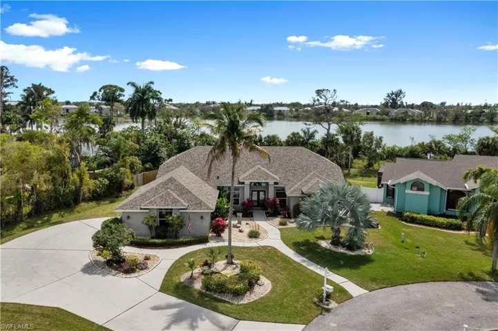 14957  Mahoe  CT, Fort Myers, FL 33908