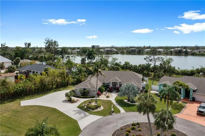 14957  Mahoe  CT, Fort Myers, FL 33908