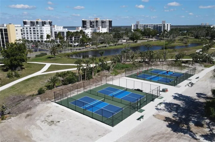 BAY BEACH COMMONS:  PICKLEBALL COURTS