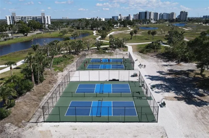 BAY BEACH COMMONS:  PICKLEBALL COURTS