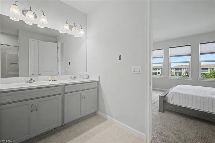 4713 Arboretum Cir 202, Other, Florida 34112