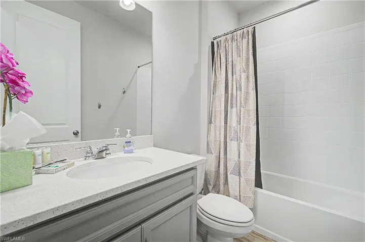 4713 Arboretum Cir 202, Other, Florida 34112