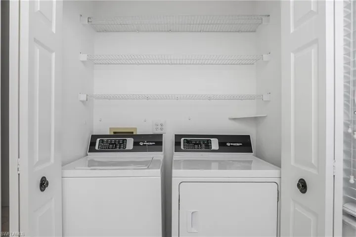 Laundry - high-end Speed Queen machines!