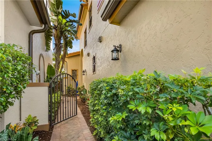 7888 Cordoba Pl, Naples Fl 34113