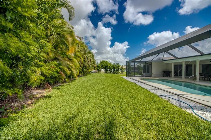4424 SE 11th  PL, Cape Coral, FL 33904